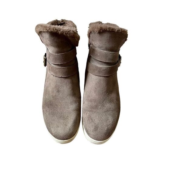 Blondo Geneva Womens 8.5 Ankle Boot Waterproof Taupe Suede Hidden Wedge Faux Fur - Picture 2 of 15